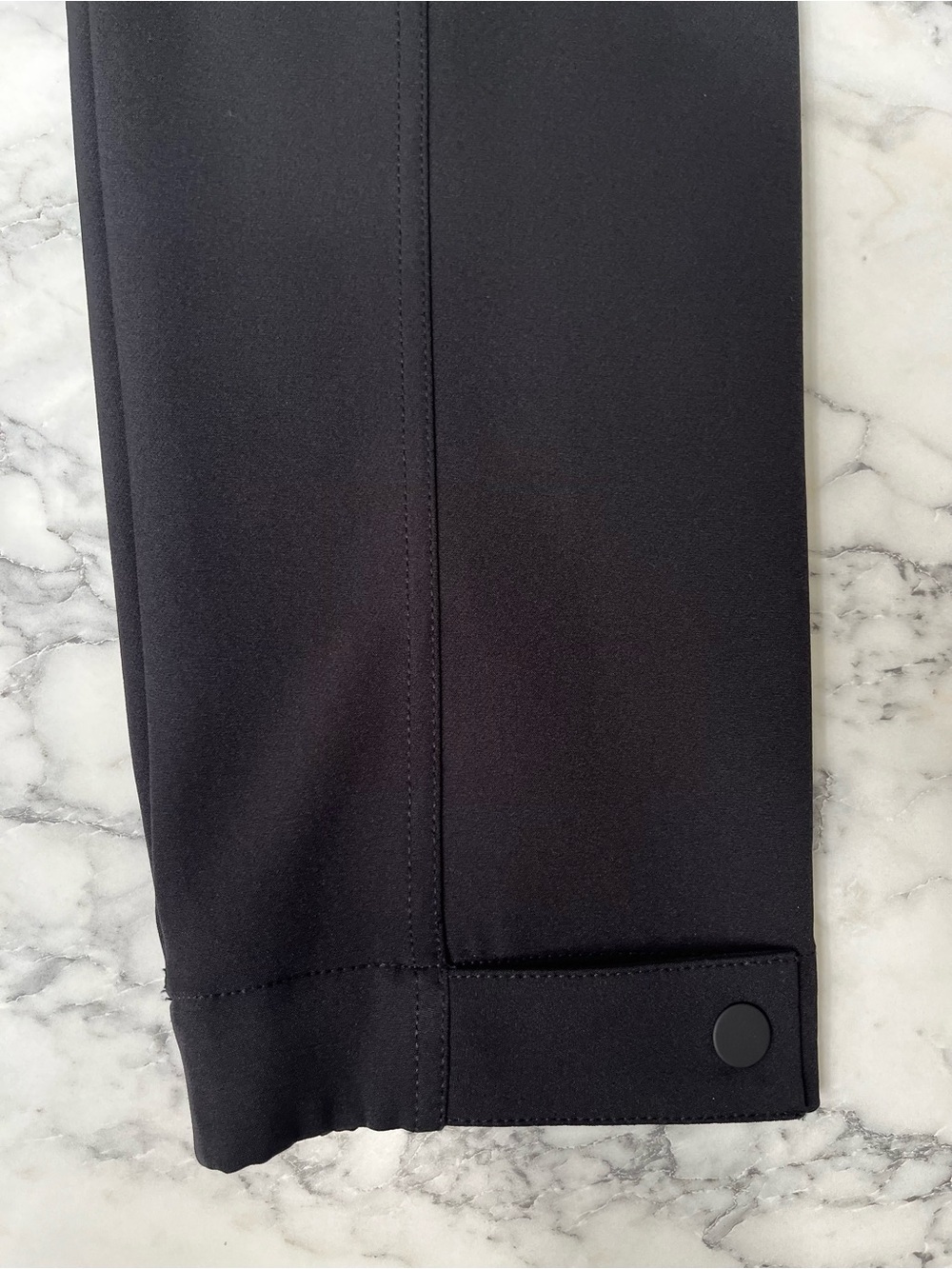 Athleta Endless High-Rise Cargo Pants Black 467187 Size 6 Travel Athletic Casual - Picture 14 of 16